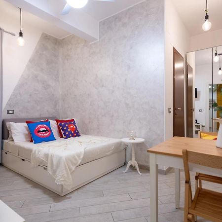 Stanza Comoda E Silenziosa Con Bagno Privato E Area Lavoro E Relax Рим Экстерьер фото