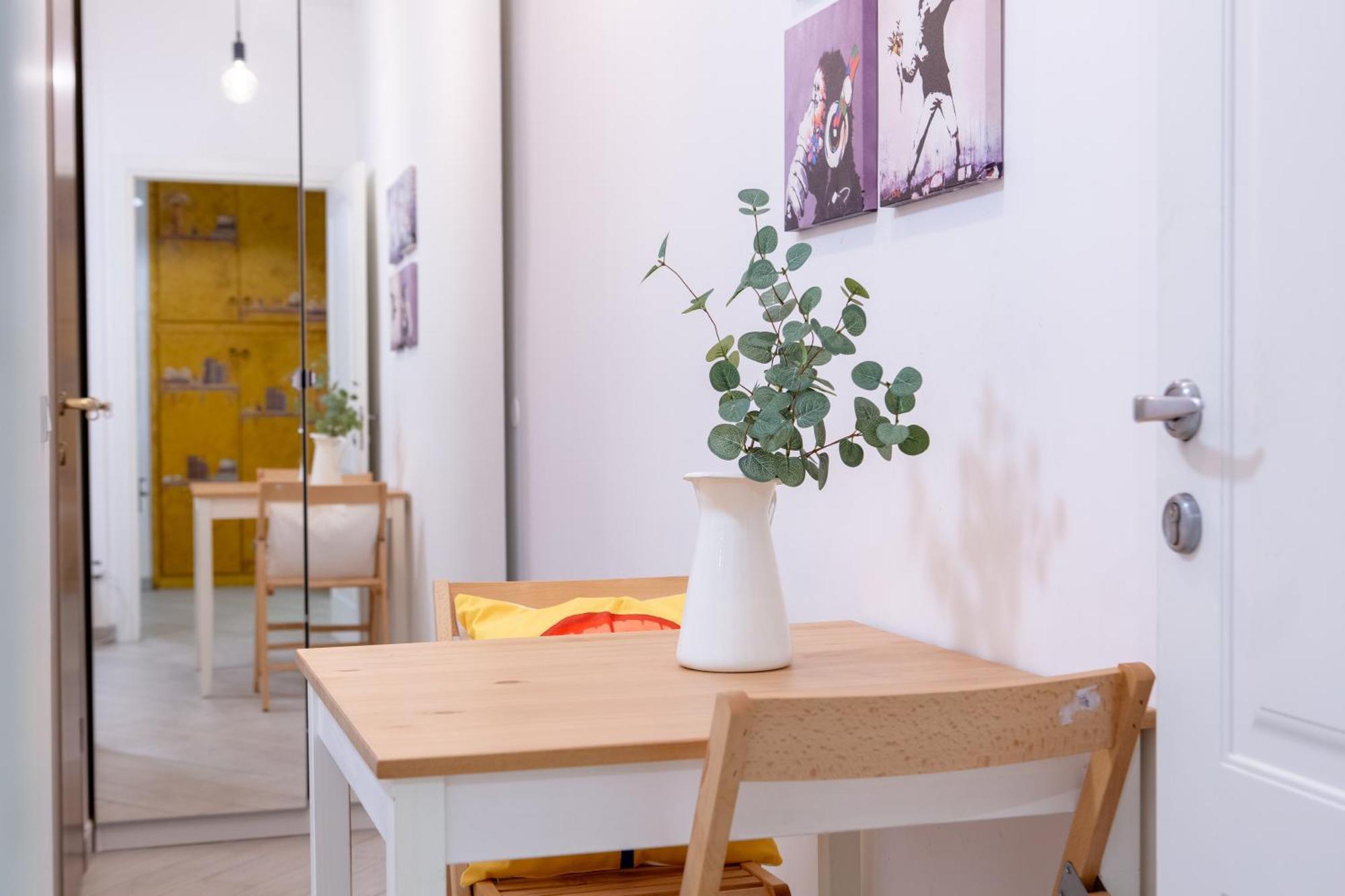 Stanza Comoda E Silenziosa Con Bagno Privato E Area Lavoro E Relax Рим Экстерьер фото