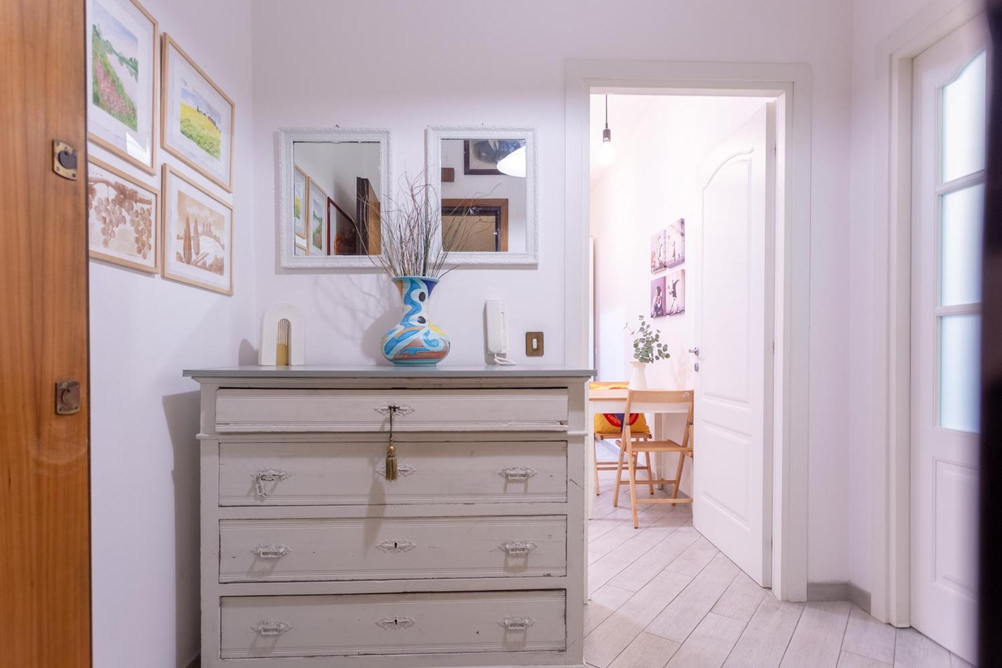Stanza Comoda E Silenziosa Con Bagno Privato E Area Lavoro E Relax Рим Экстерьер фото