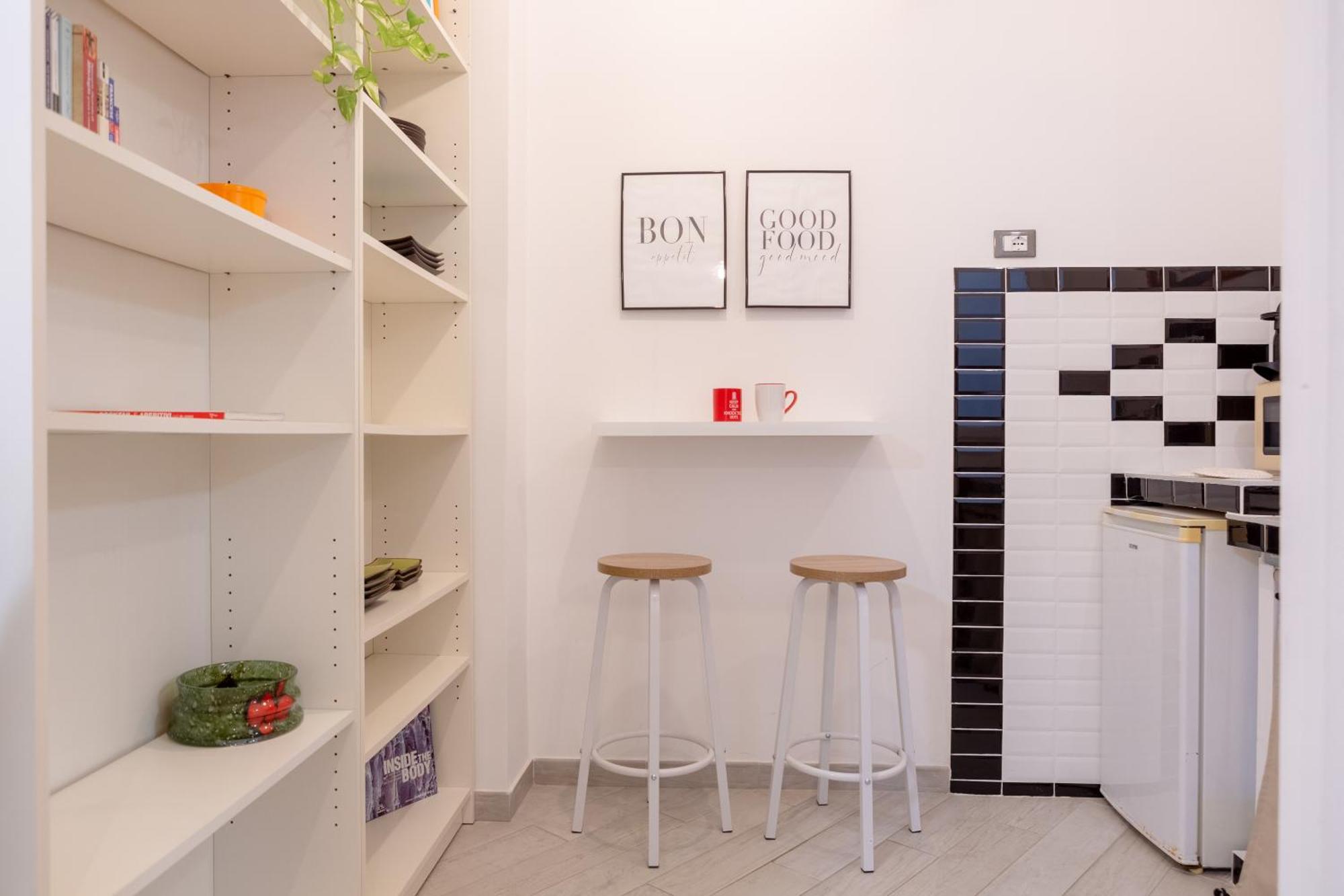 Stanza Comoda E Silenziosa Con Bagno Privato E Area Lavoro E Relax Рим Экстерьер фото